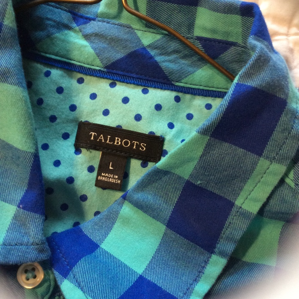 Beautiful button down plaid shirt